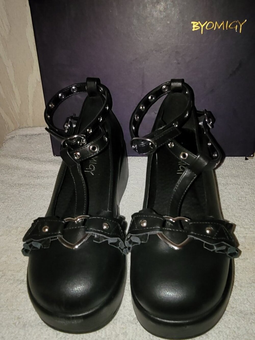 BYOMIGY Goth Platform Mary Janes Heart Buckle Black Size 7.5 Like New w/ Box